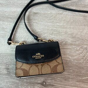 Flap Card Case On Lanyard In Colorblock Signature Canvas